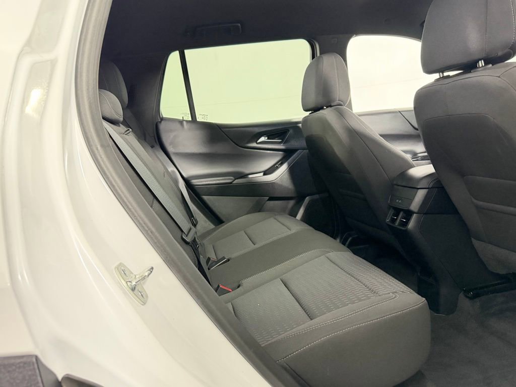 Used 2025 Chevrolet Equinox LT image 24