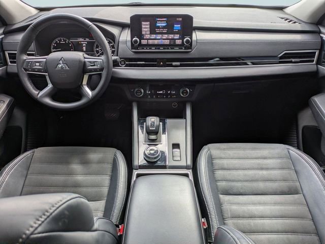 Used 2023 Mitsubishi Outlander SE FWD image 17