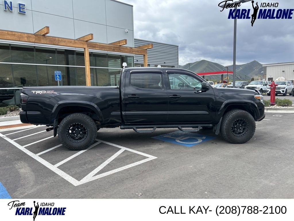 Used 2020 Toyota Tacoma TRD Off-Road AWD/4WD image 8