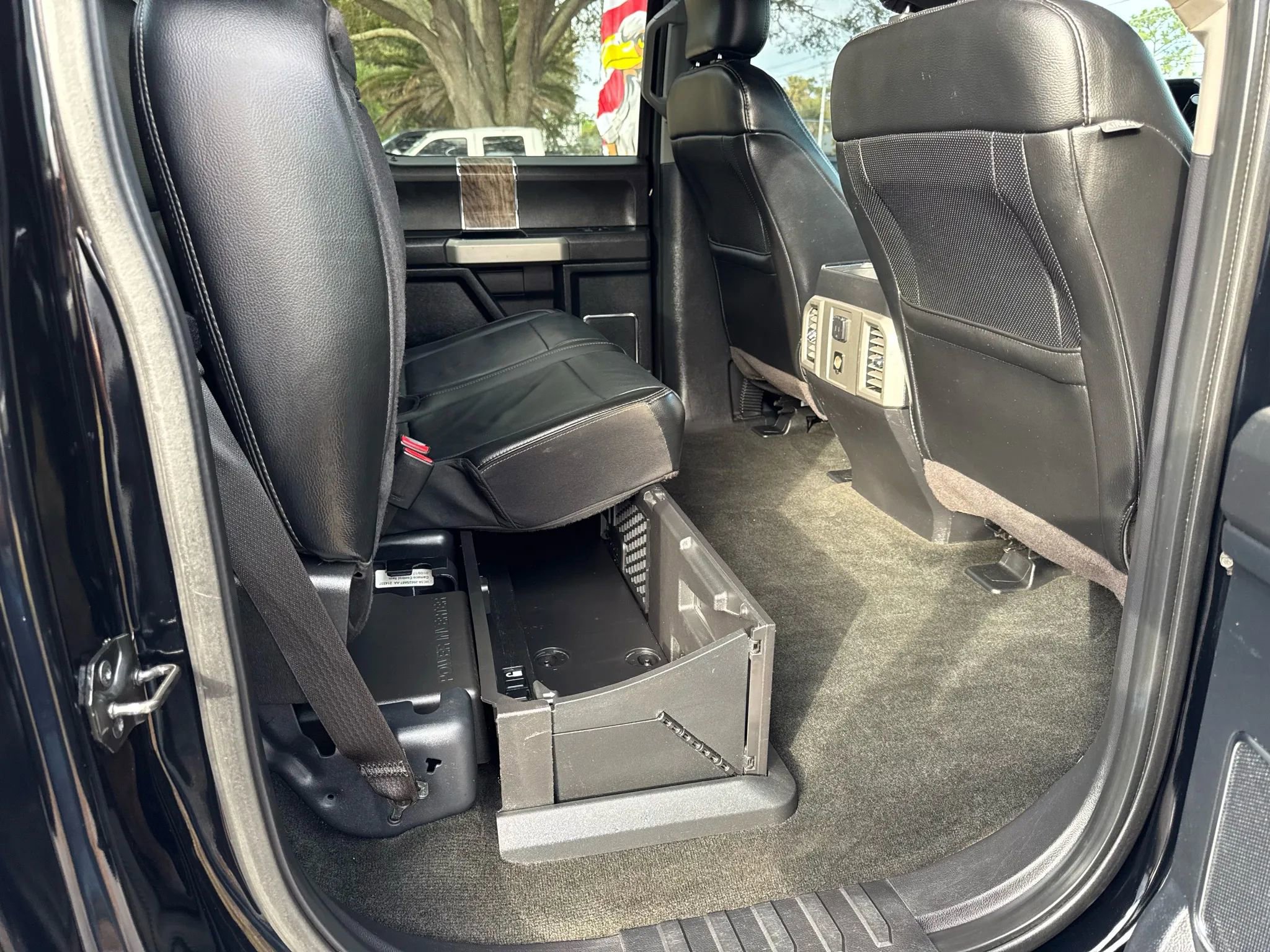 Used 2017 Ford F250 Lariat w/ Lariat Value Package image 23