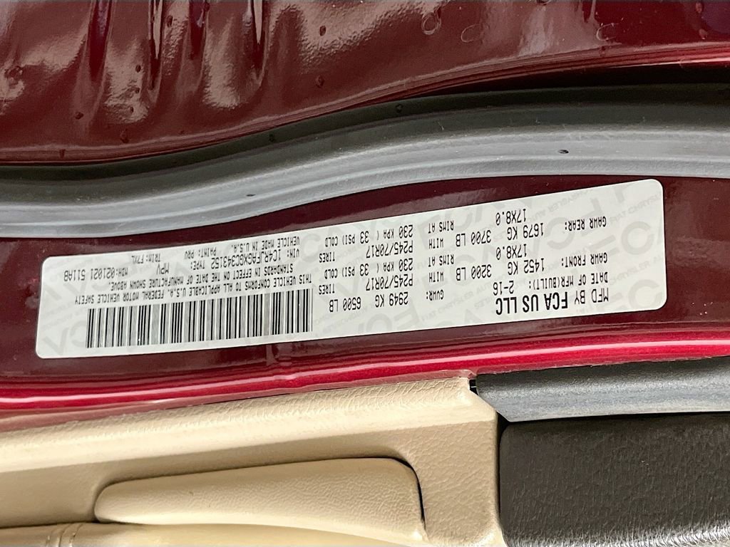 Used 2016 Jeep Grand Cherokee Laredo image 29