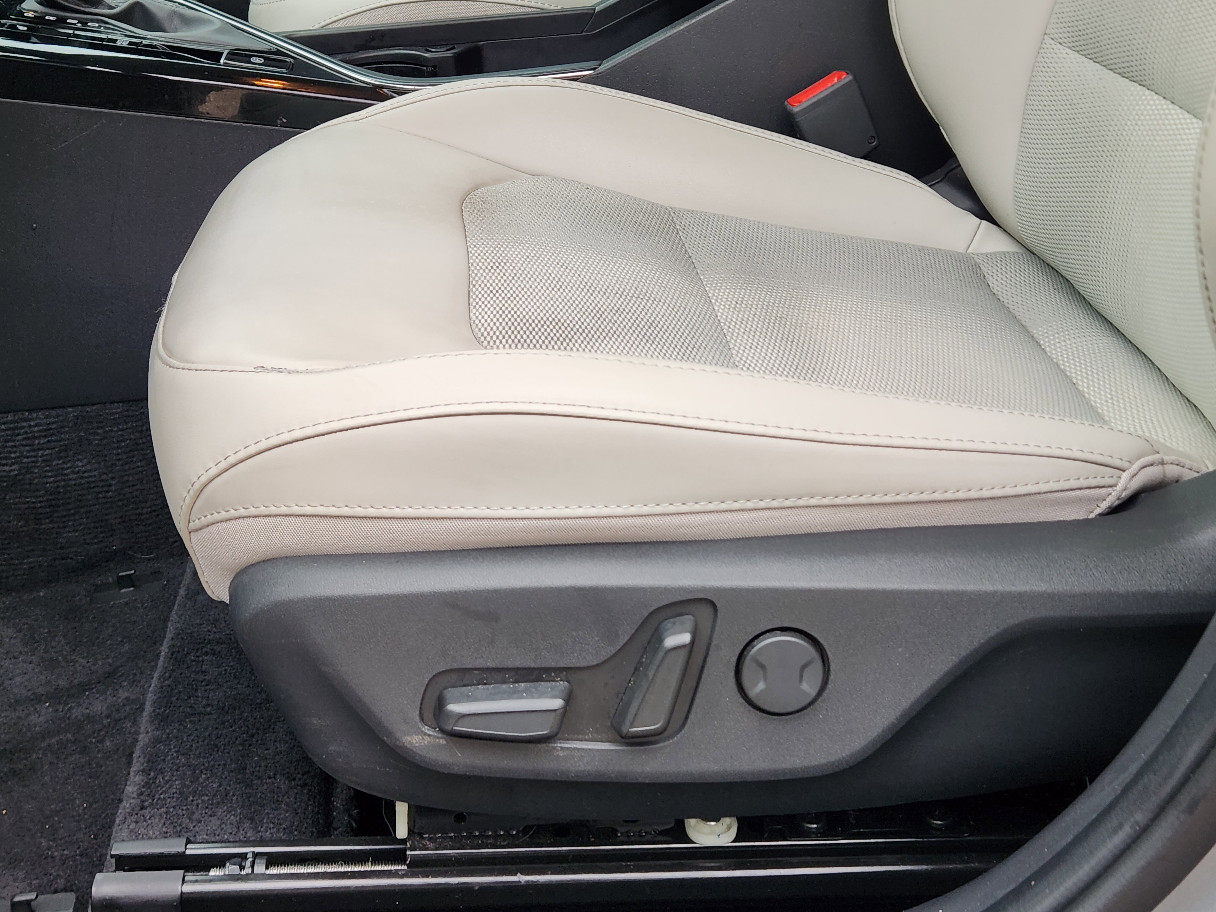 Used 2023 Kia Niro EX image 32