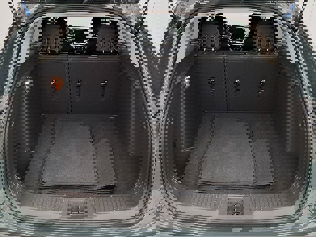 Used 2025 Chevrolet Trax LT image 24