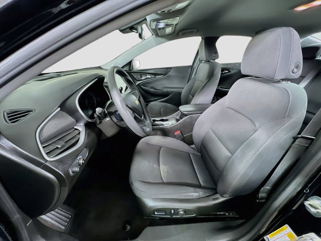 Used 2023 Chevrolet Malibu LT FWD image 13