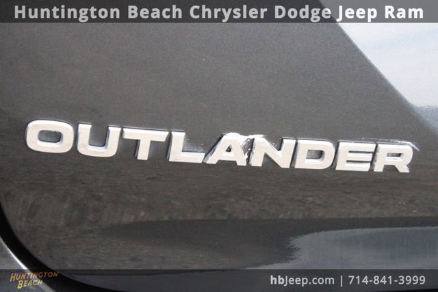 Used 2024 Mitsubishi Outlander SE image 7
