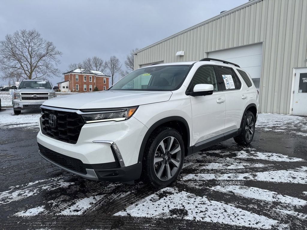Used 2024 Honda Pilot Elite image 3