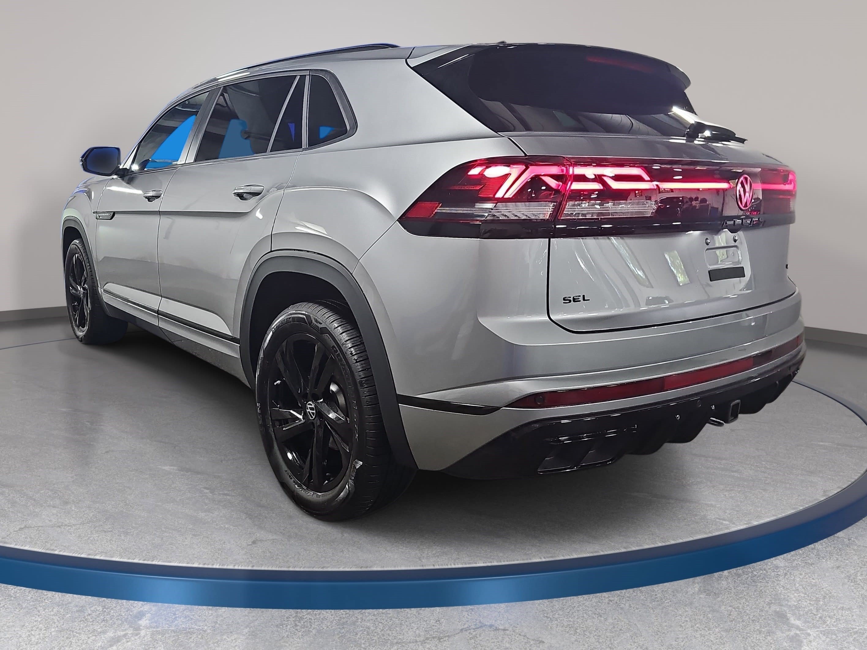 Used 2026 Volkswagen Atlas Cross Sport SEL R-Line AWD/4WD image 7