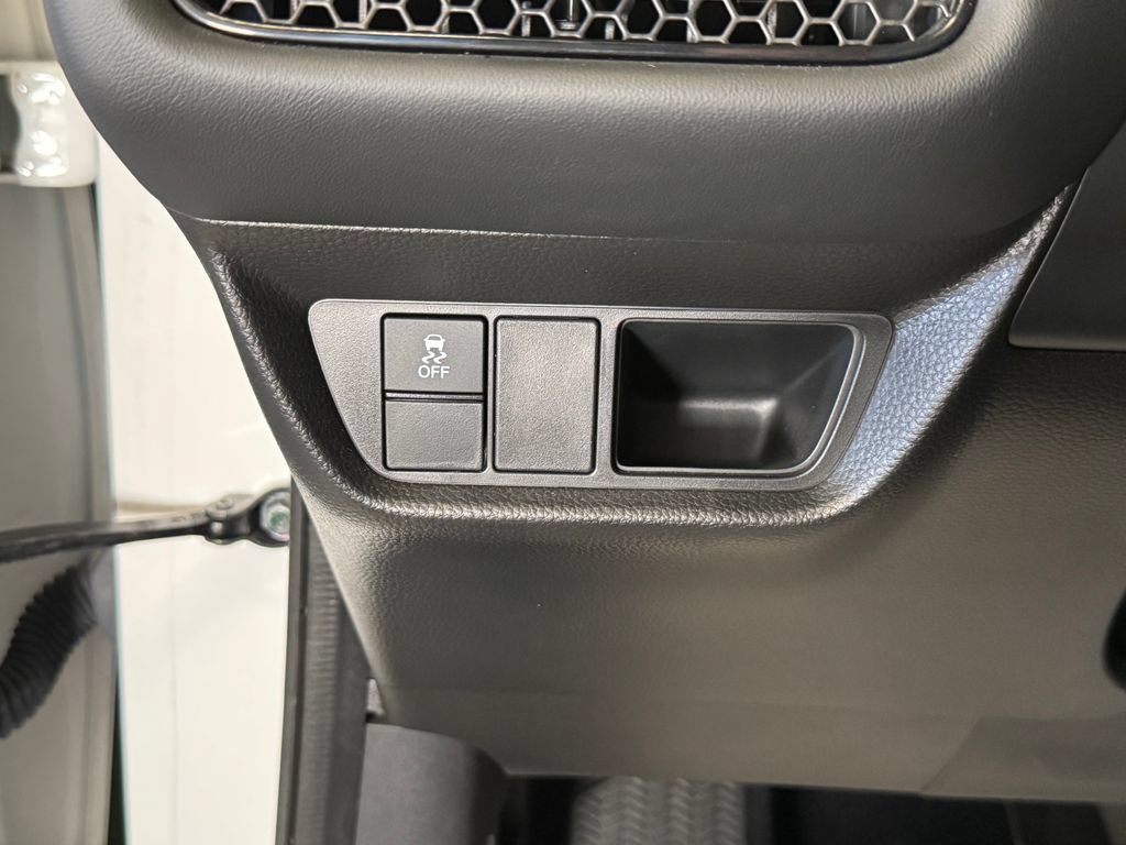 Used 2025 Honda HR-V LX image 18