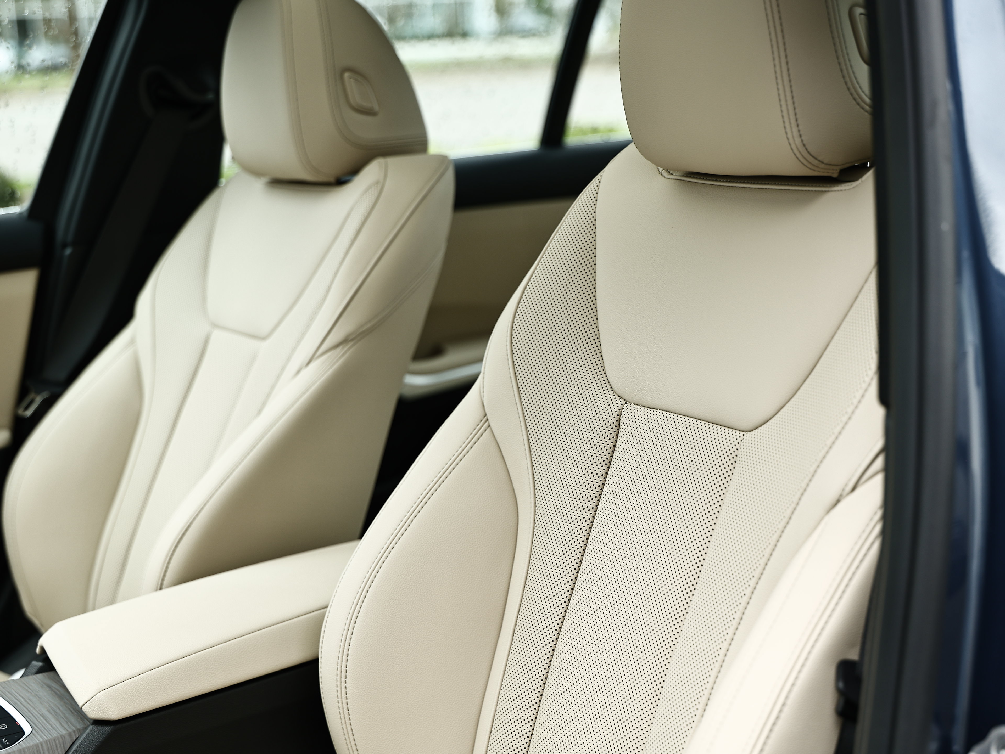 New 2026 BMW 330i Sedan w/ Premium Package RWD image 20