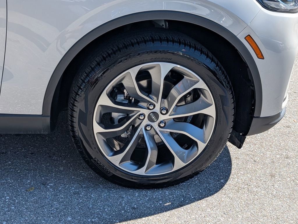 Used 2025 Lincoln Aviator Reserve w/ Illumination Package image 9