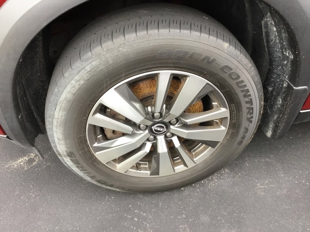 Used 2023 Nissan Pathfinder SL AWD/4WD image 3