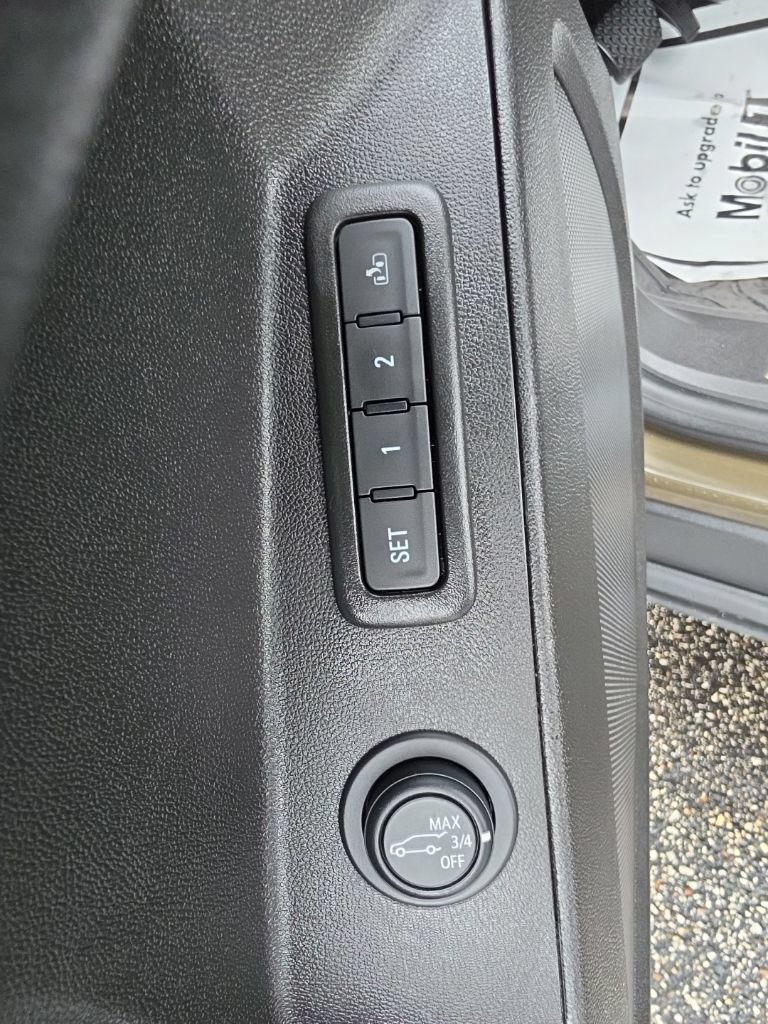 Certified 2024 Chevrolet Equinox Premier AWD/4WD image 24