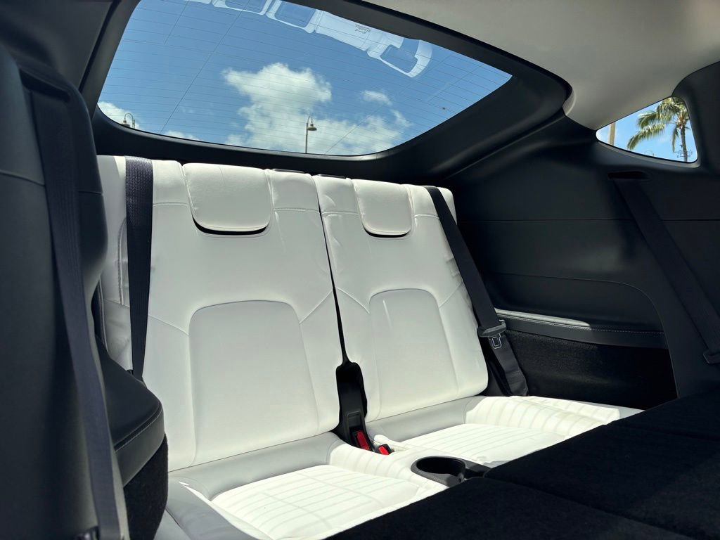 Used 2023 Tesla Model Y Long Range AWD/4WD image 13