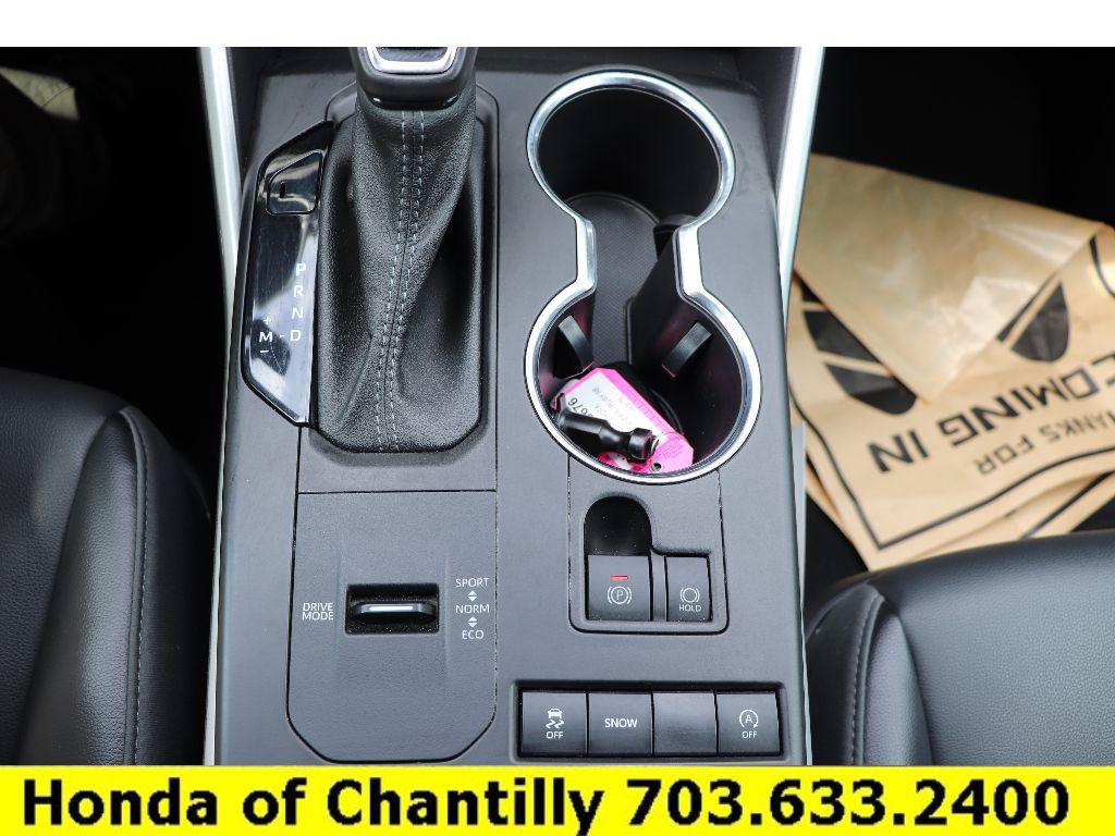 Used 2022 Toyota Highlander XSE FWD image 15