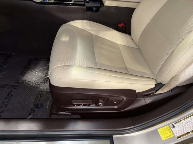 Used 2017 Lexus ES 350 image 3