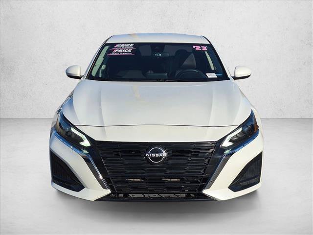 Used 2023 Nissan Altima 2.5 SV FWD image 2