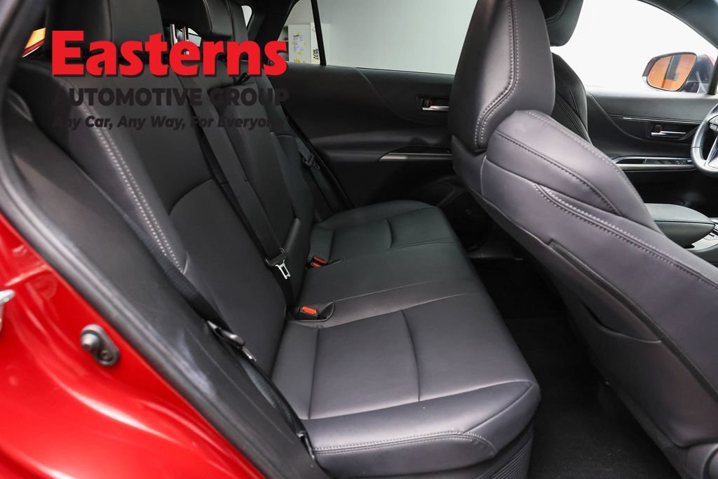Used 2024 Toyota Venza LE AWD/4WD image 24