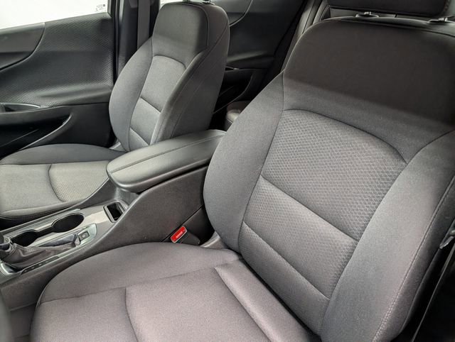 Used 2024 Chevrolet Malibu LT w/ Midnight Edition FWD image 9
