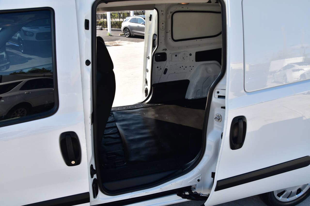Used 2017 RAM ProMaster City Tradesman SLT w/ Rear Back-up Camera Group FWD image 9