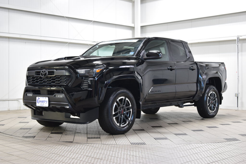 Used 2025 Toyota Tacoma TRD Sport AWD/4WD image 3