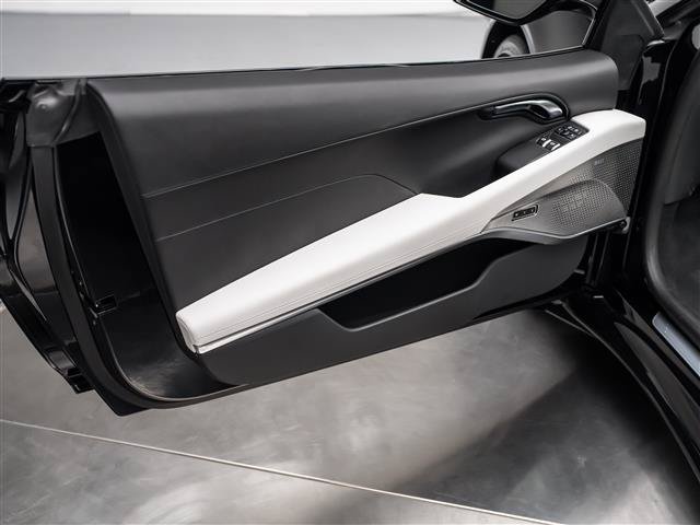 Used 2025 Lotus Emira RWD image 16