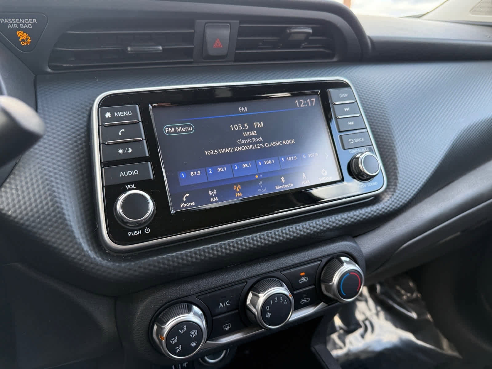 Used 2021 Nissan Kicks S image 20