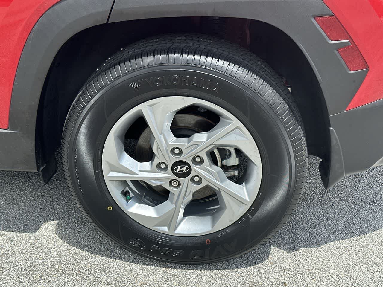 Used 2023 Hyundai Tucson SEL w/ Cargo Package AWD/4WD image 20