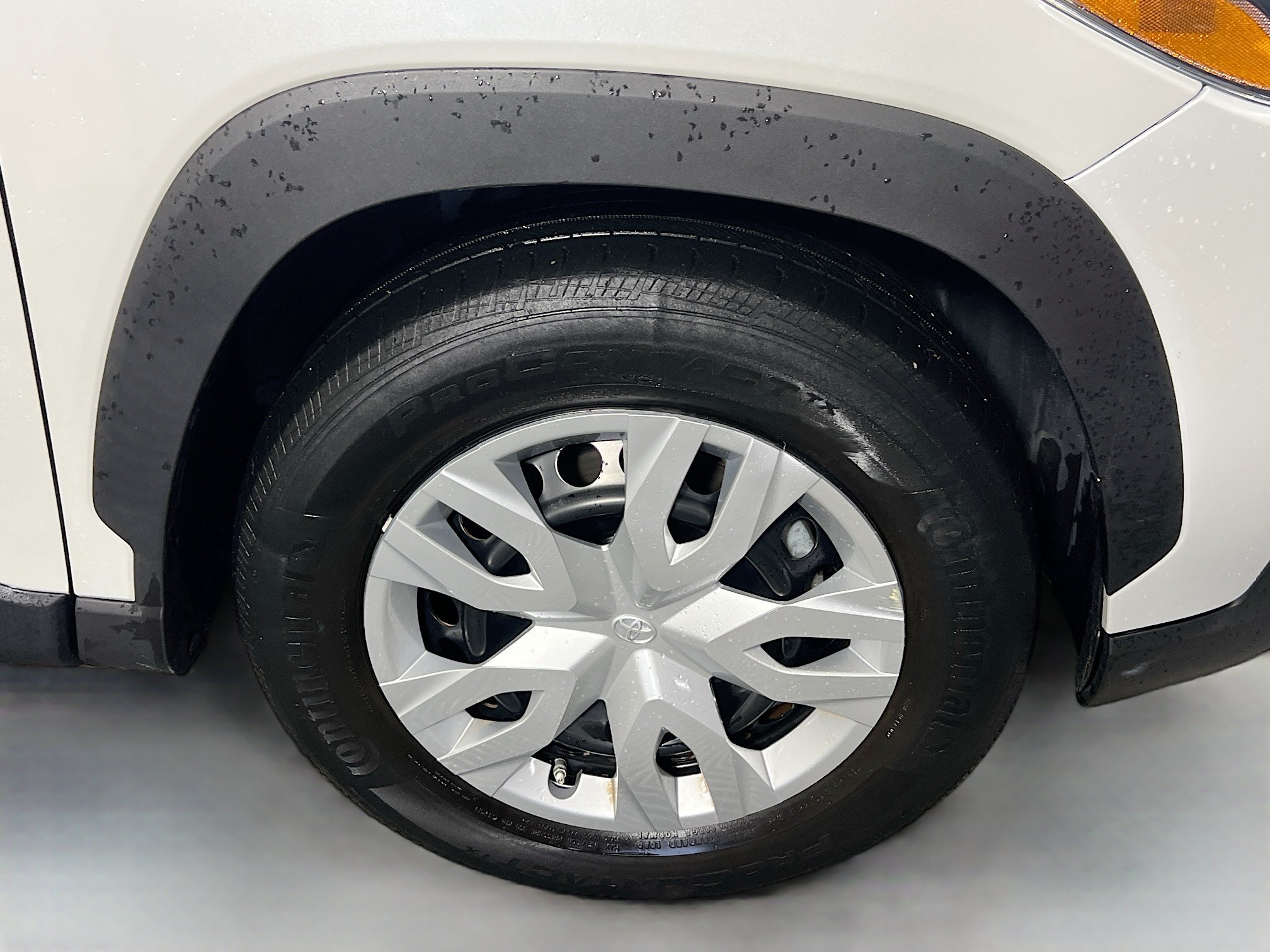 Used 2023 Toyota Corolla Cross L FWD image 10