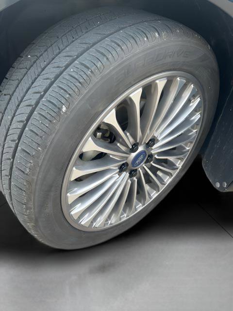 Used 2014 Ford Fusion Titanium FWD image 32