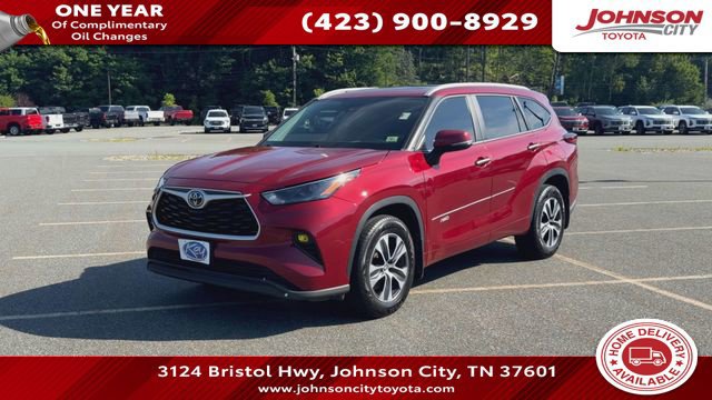 Used 2023 Toyota Highlander XLE