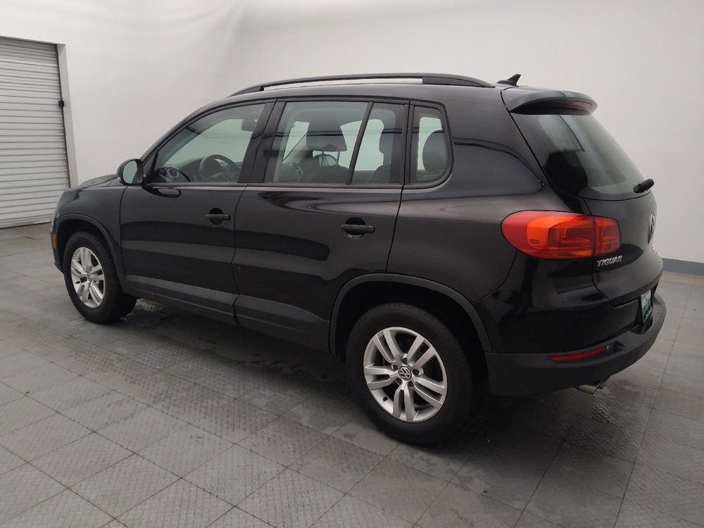Used 2017 Volkswagen Tiguan S image 3