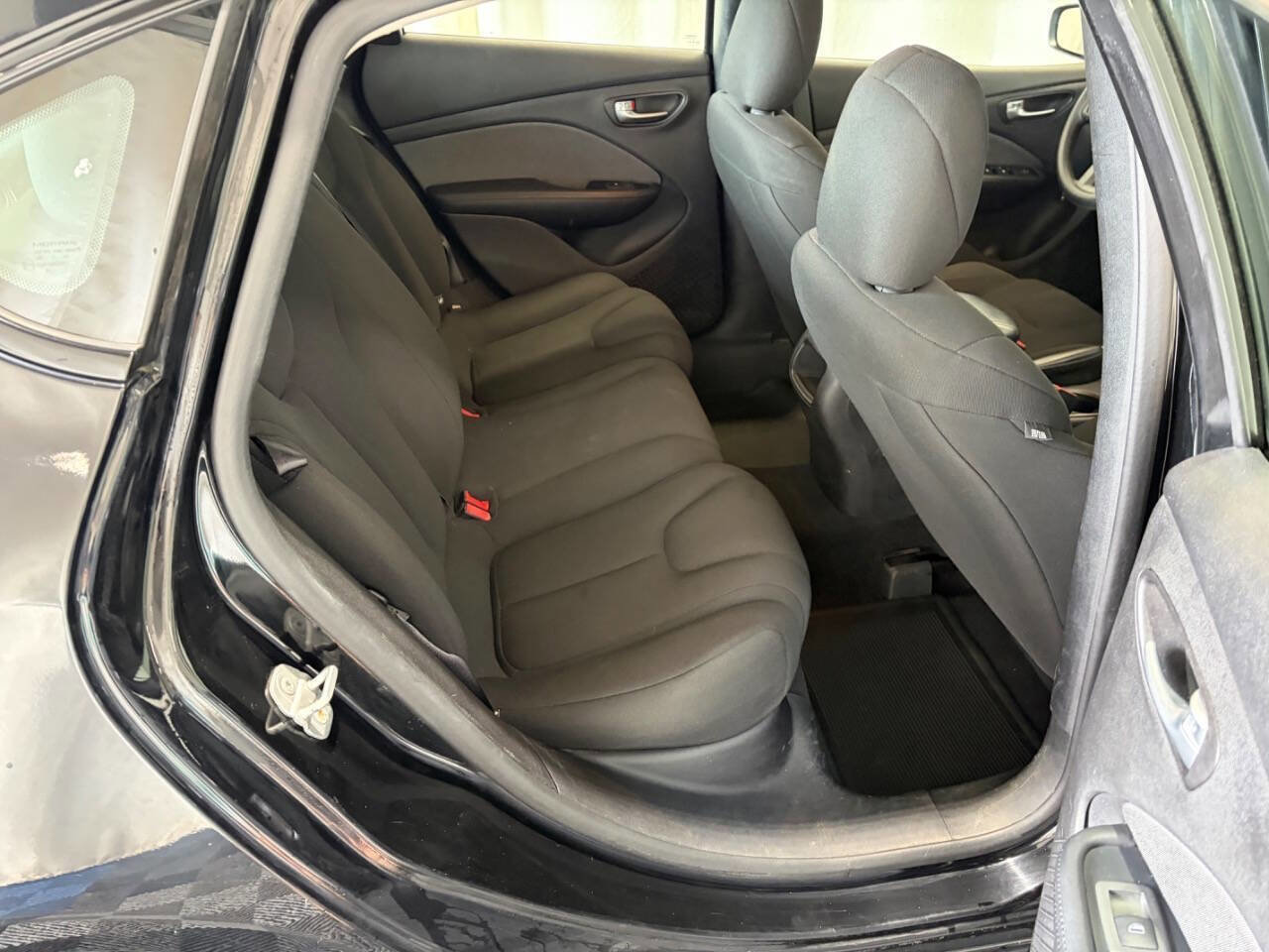 Used 2013 Dodge Dart SE w/ Value Group FWD image 18