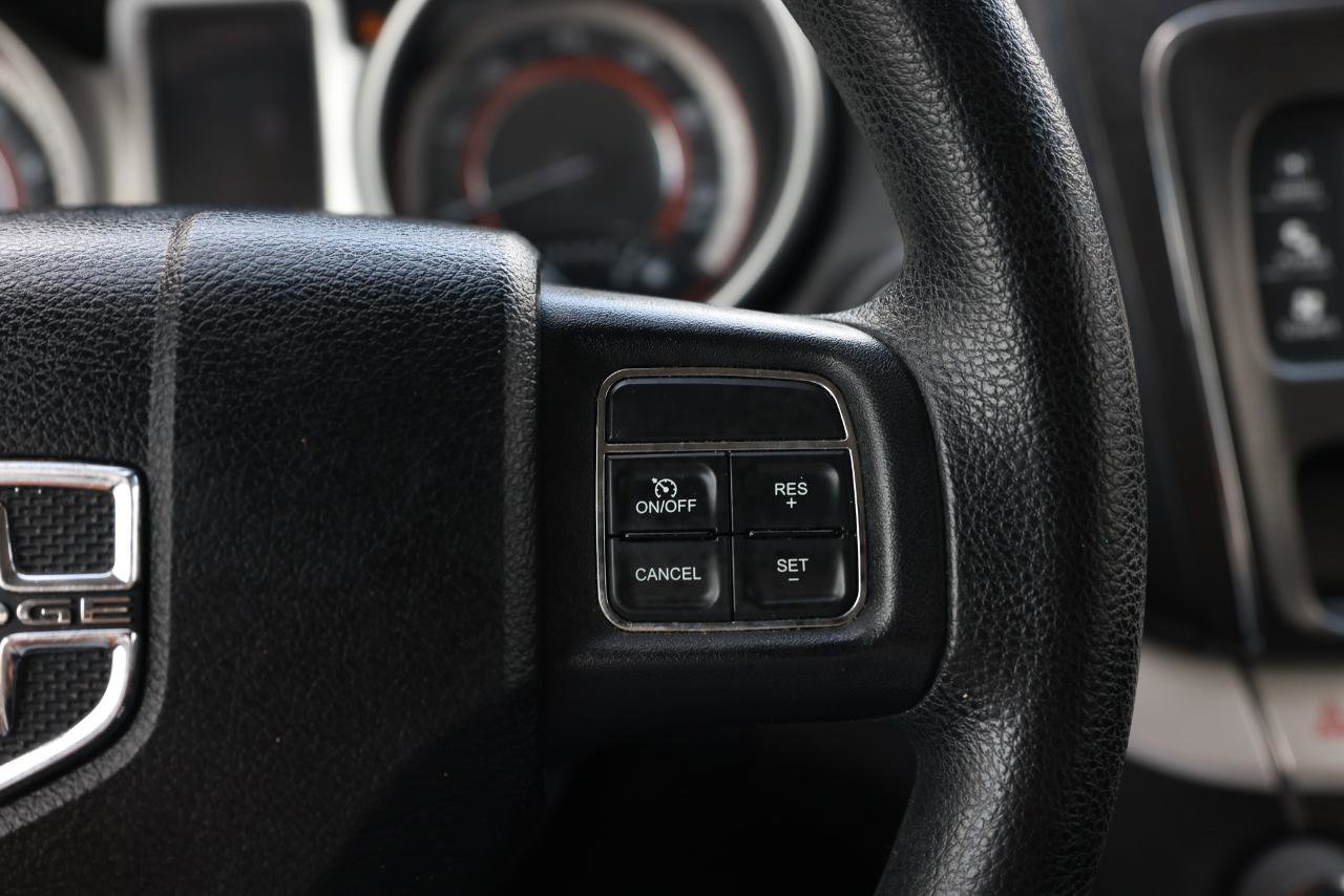 Used 2012 Dodge Journey SXT w/ Flexible Seating Group image 29