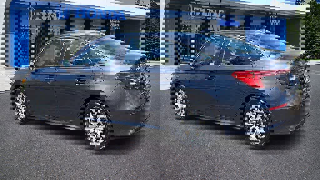 Used 2023 Honda Civic LX image 6