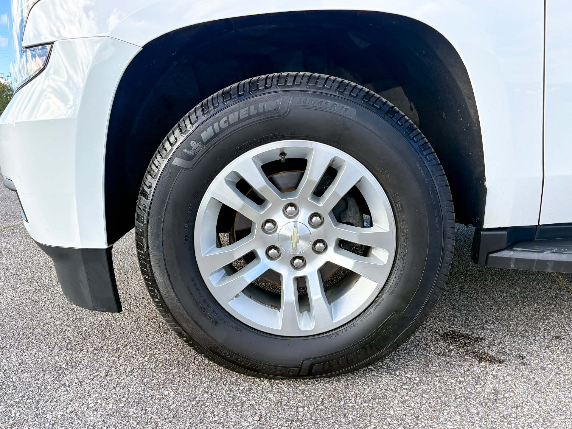 Used 2020 Chevrolet Tahoe LT AWD/4WD image 32