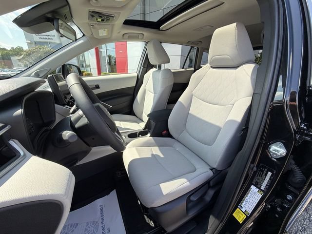 Used 2023 Toyota Corolla Cross LE w/ Moonroof Package AWD/4WD image 15