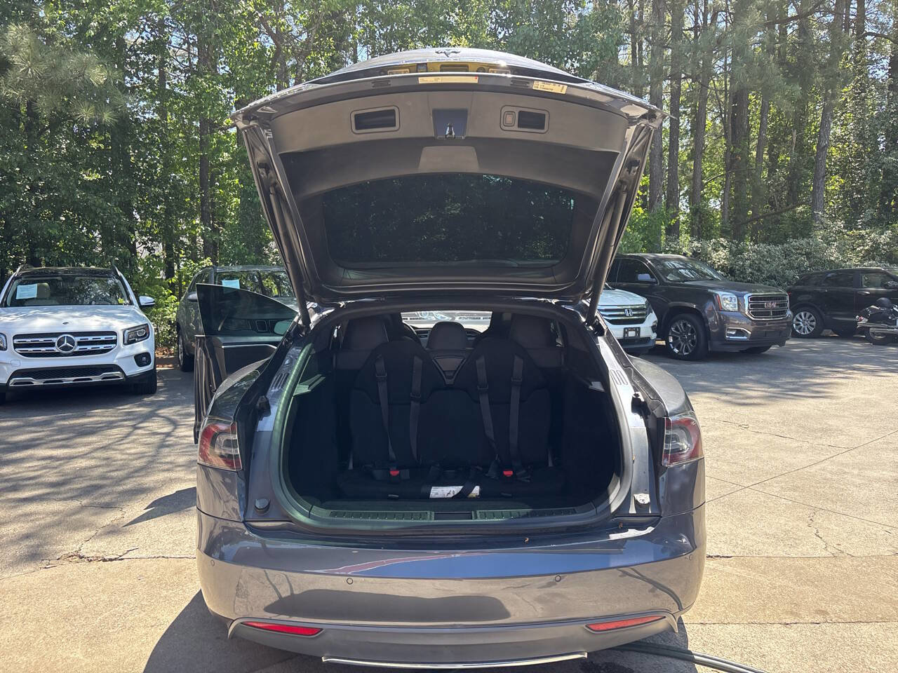 Used 2015 Tesla Model S 85 image 10