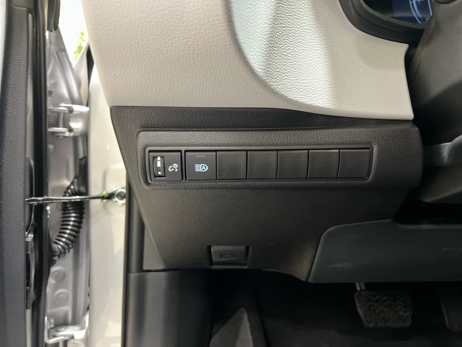 New 2026 Toyota Corolla SE image 18