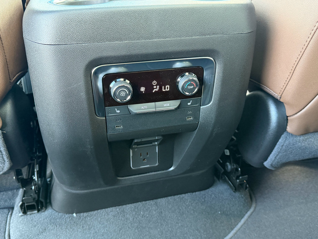 New 2026 Chevrolet Suburban High Country image 26