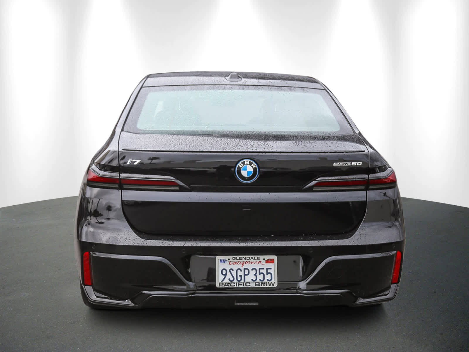 Used 2025 BMW i7 eDrive50 w/ M Sport Package image 5