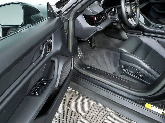 Certified 2024 Porsche Taycan image 8