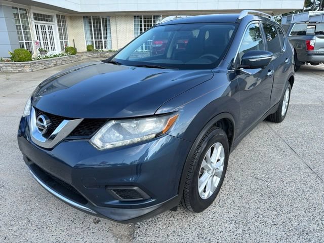 Used 2015 Nissan Rogue SV w/ SV Premium Package FWD image 2
