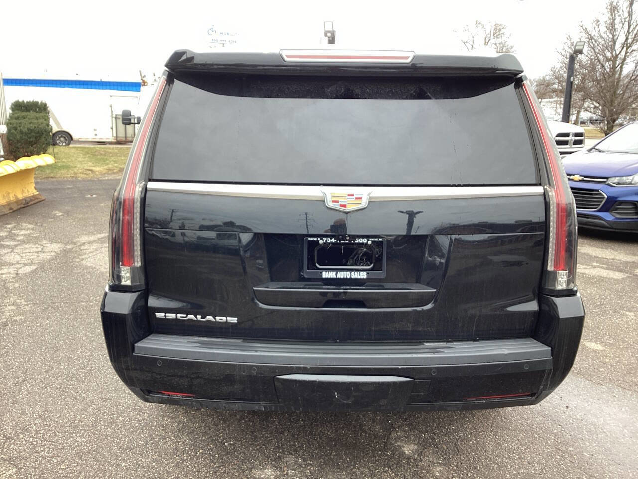 Used 2017 Cadillac Escalade ESV Luxury AWD/4WD image 8