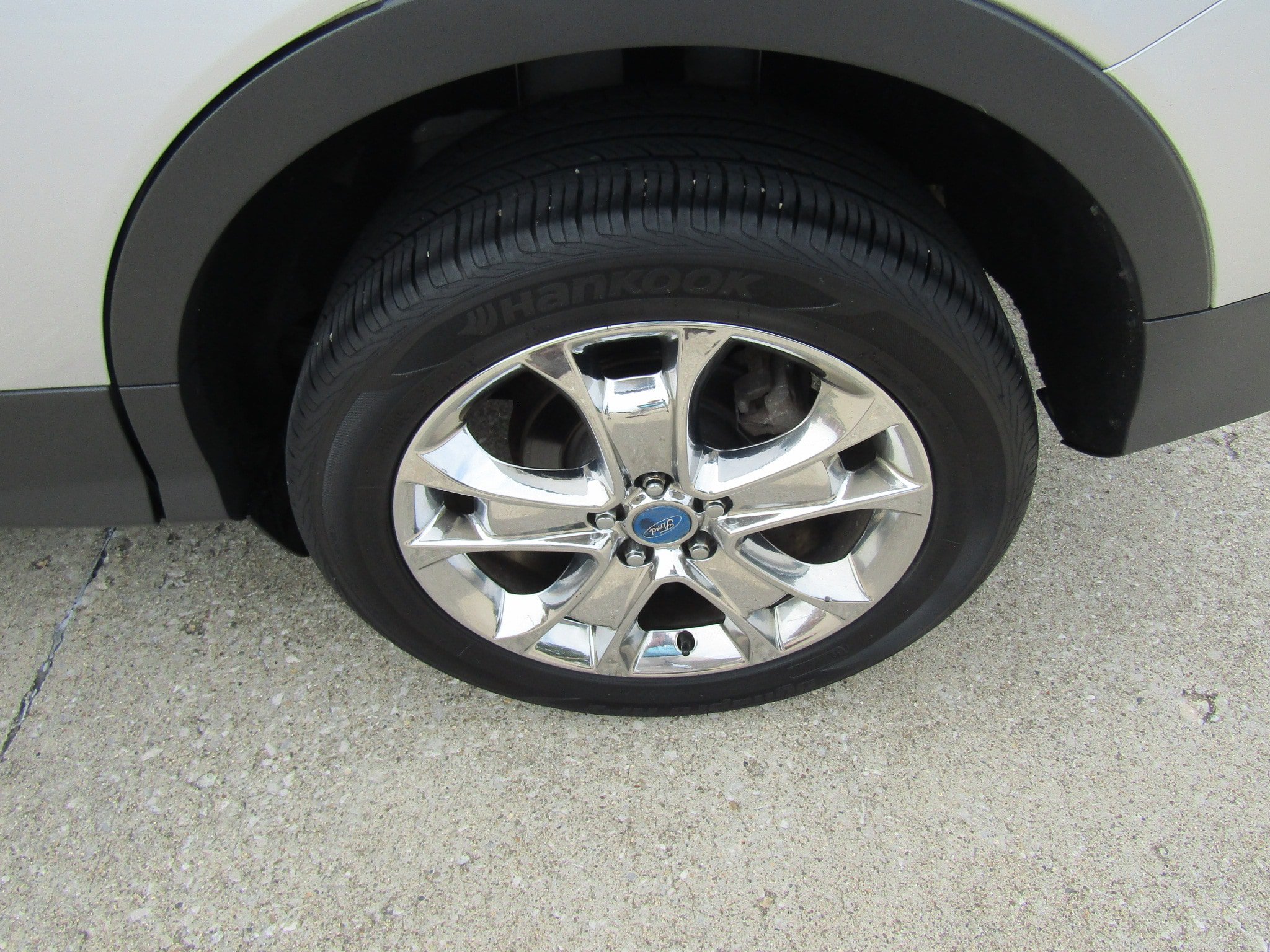 Used 2013 Ford Escape SEL FWD image 10