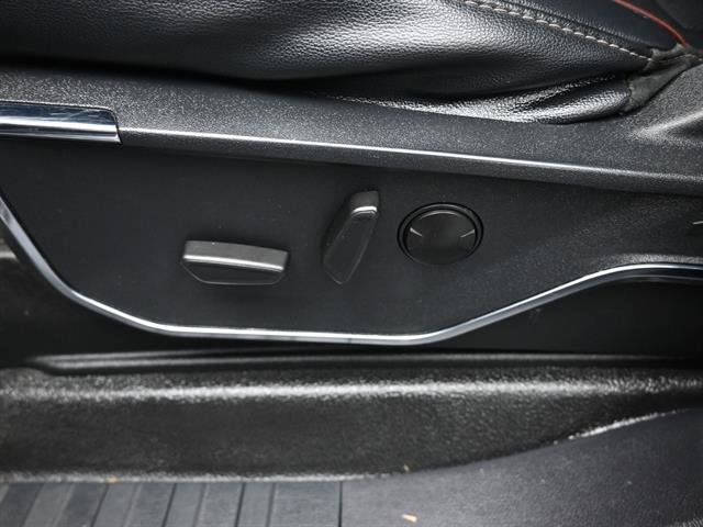 Used 2024 Ford F350 Lariat image 8