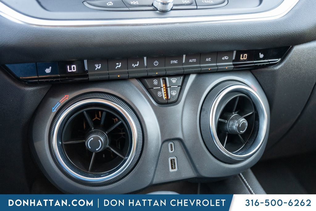 Used 2025 Chevrolet Blazer LT AWD/4WD image 10