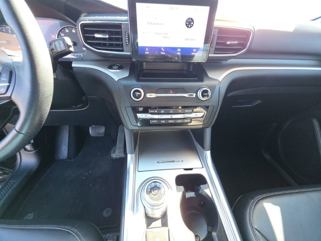 Used 2020 Ford Explorer XLT w/ Equipment Group 202A image 30