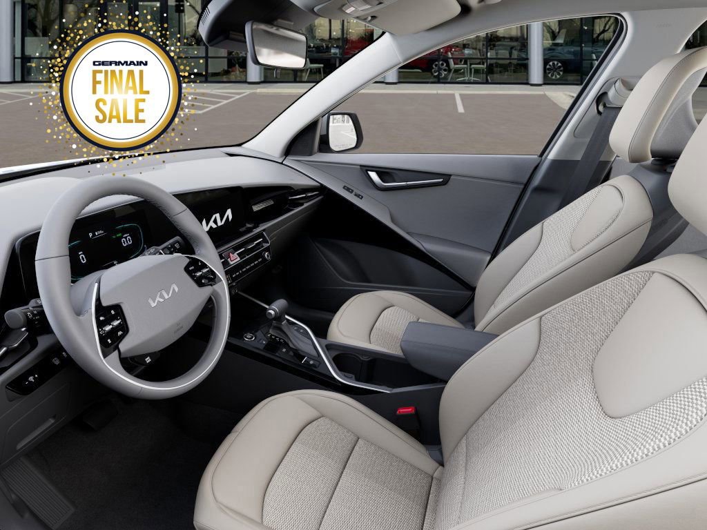 New 2025 Kia Niro EX image 18