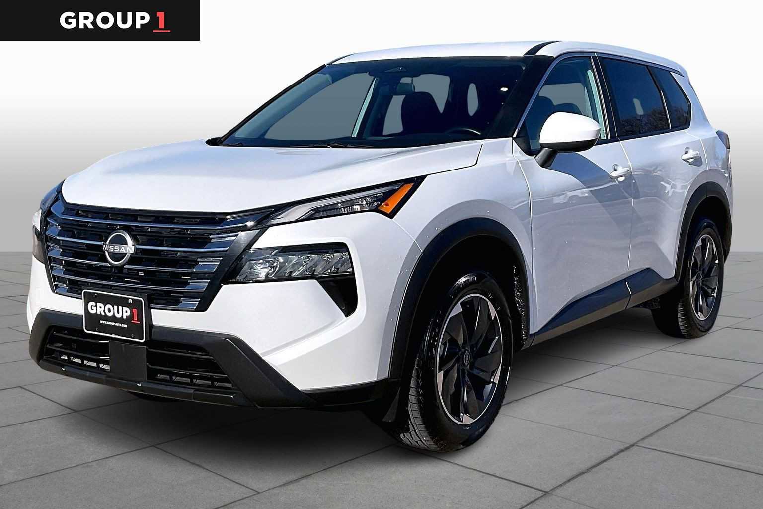 Used 2025 Nissan Rogue SV image 1