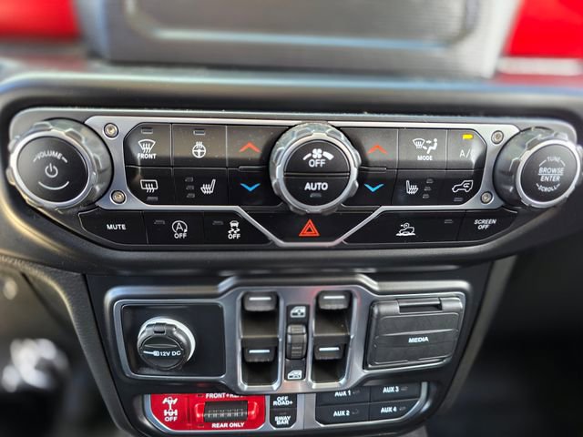 Used 2021 Jeep Gladiator Rubicon w/ Cold Weather Group image 26